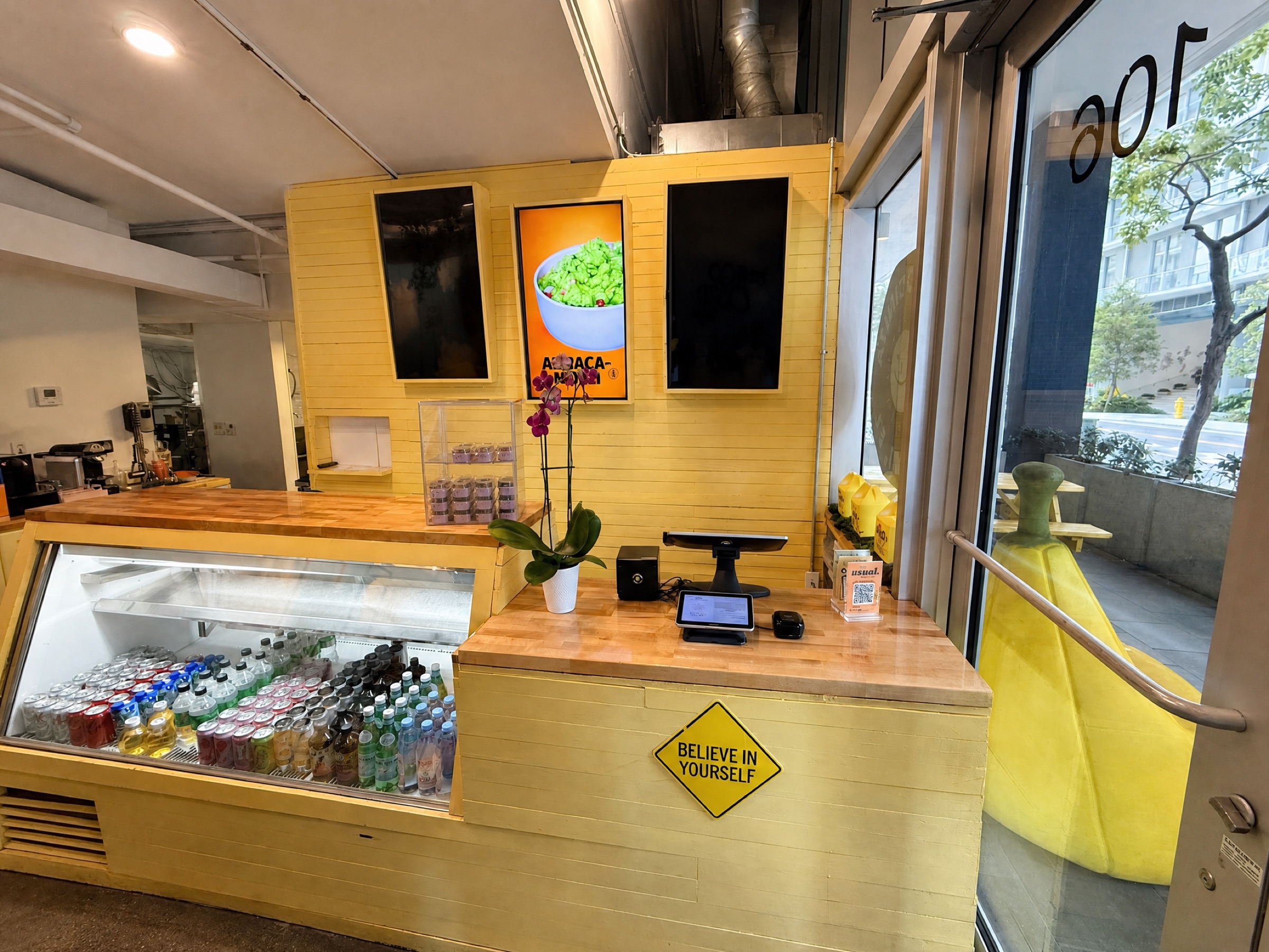 Service counter and display case, The Cocinita Miami, Brickell